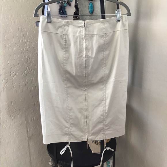 LOUIS VUITTON Pencil Skirt - Picture 4 of 17